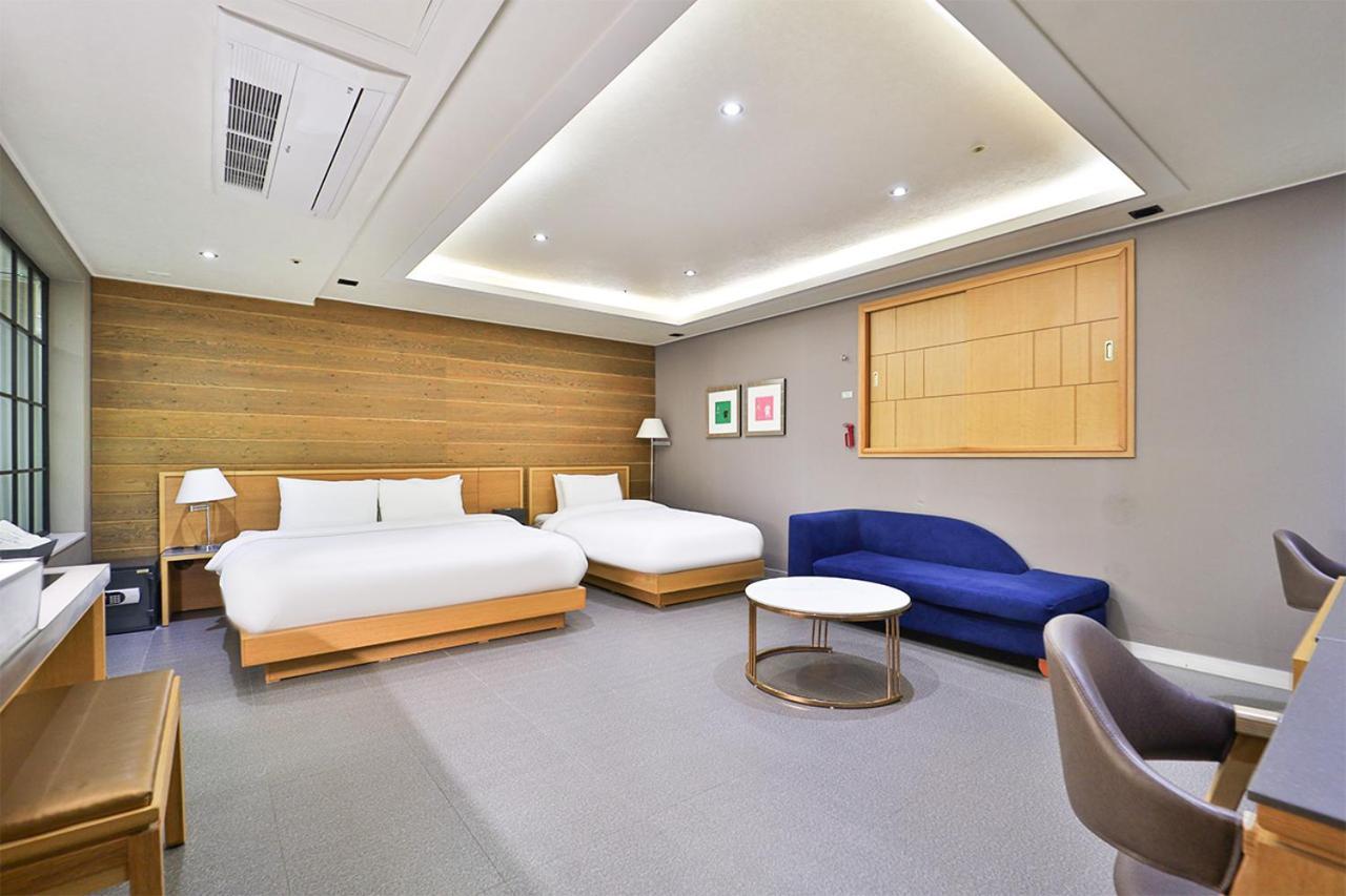 Seomyeon Ib Hotel Busan Esterno foto