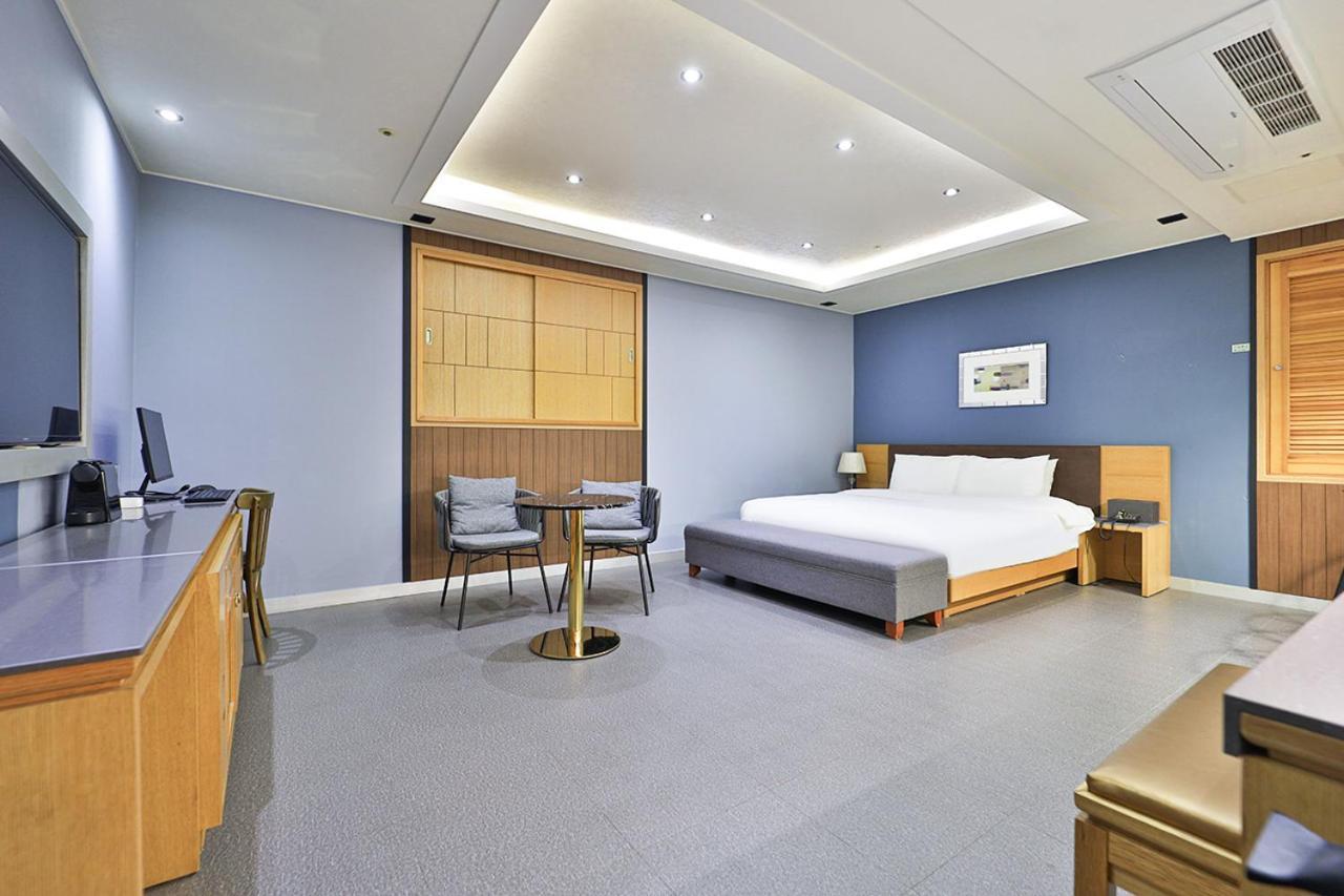 Seomyeon Ib Hotel Busan Esterno foto