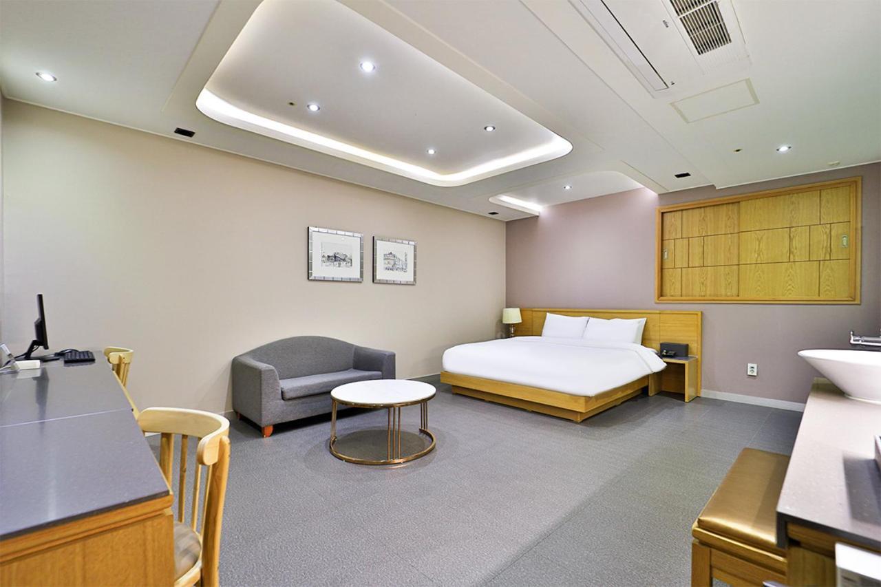 Seomyeon Ib Hotel Busan Esterno foto
