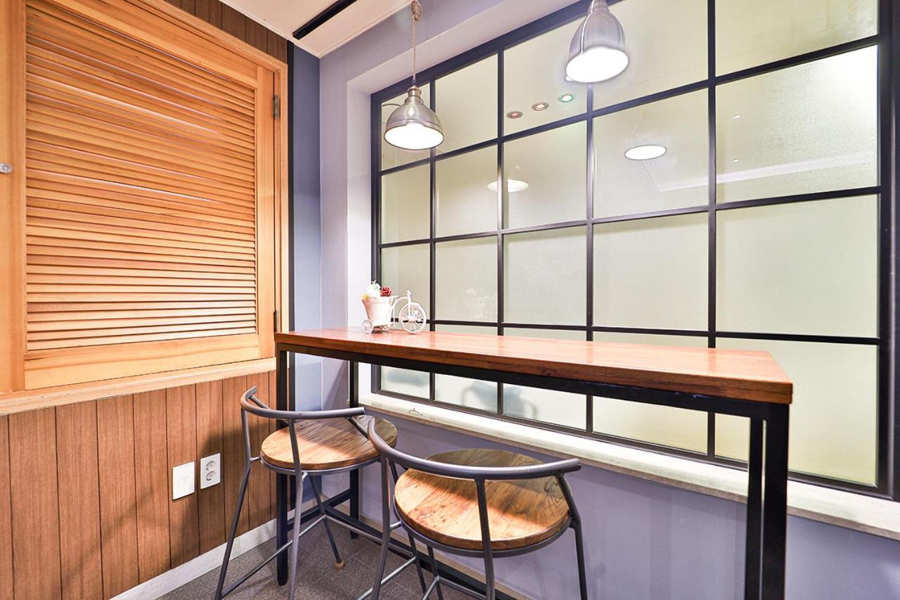Seomyeon Ib Hotel Busan Esterno foto