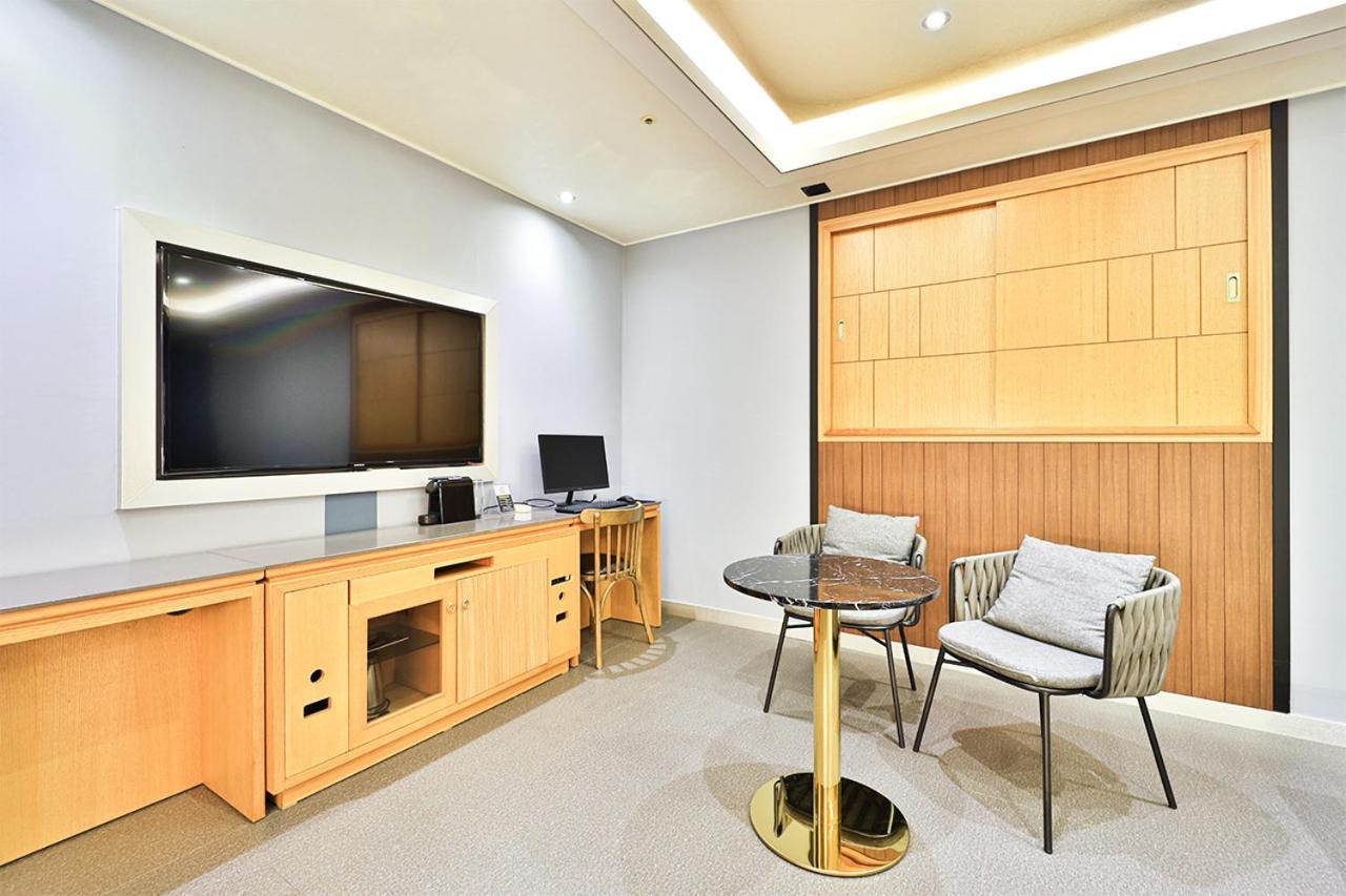 Seomyeon Ib Hotel Busan Esterno foto